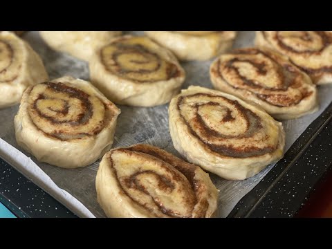 Видео: Булочки з корицею — це м’яке дріжджове тісто з ароматною солодкою начинкою та ніжним кремом!