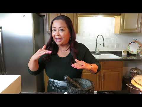 Видео: Лаосская кухня: Мок Нор Май / Пареные молодые побеги бамбука