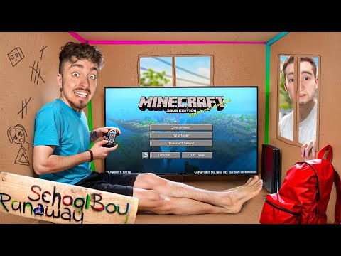 Видео: СЪЕЗЖАЮ ОТ ЗЛЫХ РОДИТЕЛЕЙ В SCHOOLBOY RUNAWAY В МАЙНКРАФТ!