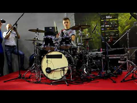 Видео: Даниил Варфоломеев - финал Drummers United 2017!