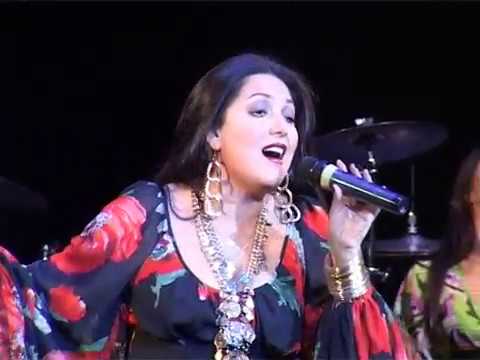 Видео: Леонсия Эрденко - Две гитары, Бедная