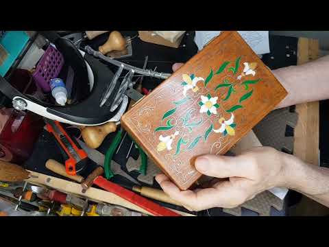 Видео: Всечка алюминия в осину.