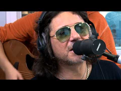 Видео: Александр Шевченко - Падаю В Любовь (LIVE @ Авторадио)