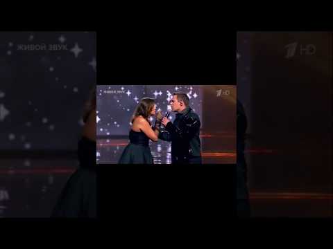Видео: Так и хочется перевернуть календарь…🥸Пару лет назад с Кристиной Диркс🦇