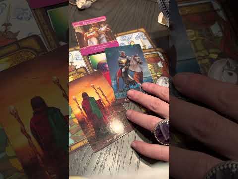 Видео: Догадывается ли что вы 🔥 Близнецовое пламя 🔥