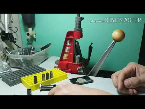 Видео: Релоад 366ТКМ. Доработка гильз 7,62х39 для использования их при сборке патронов 366 калибра.