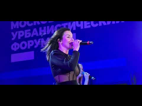 Видео: Юля Волкова | Julia Volkova - Венера и Марс (venus and mars) live 19.08.2023 proЛето Лужники