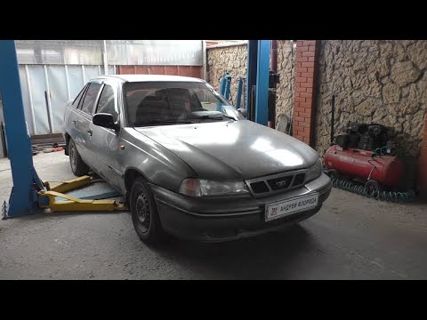 Видео: Замена правого привода всборе на Daewoo Nexia 1,5 Дэу Нексия 2003