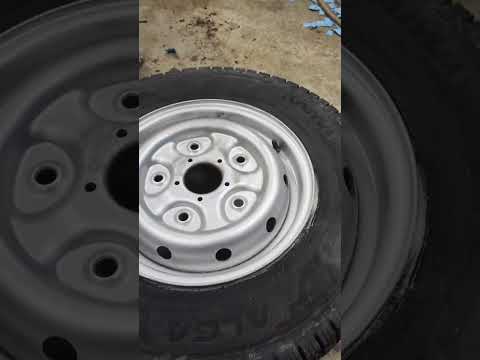 Видео: Kama Alga не держит даже с герметиком. #шиномонтаж #приколы