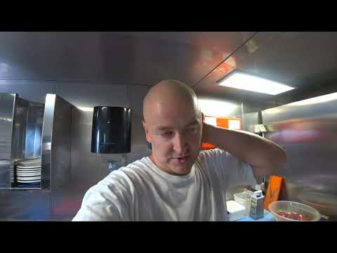 Видео: Обычный субботний день на камбузе.