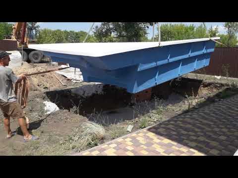 Видео: Как установить композитный бассейн на участке ? Краткий обзор. Installation of a composite  pool.