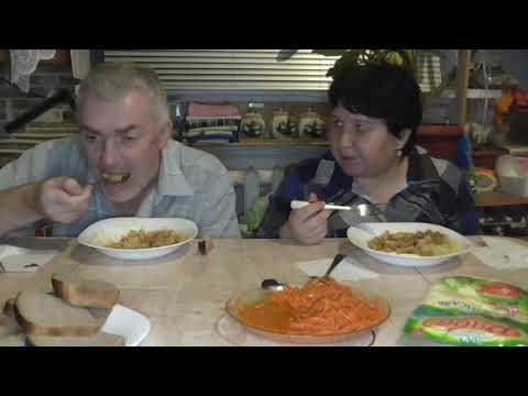 Видео: MUKBANG RUSSIA|Гуляш с подливой | Макароны с мясом | 먹방|не АСМР