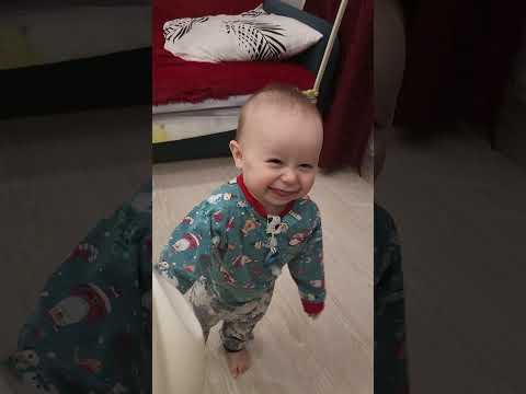 Видео: Виктор весёлый из-за любимой песни