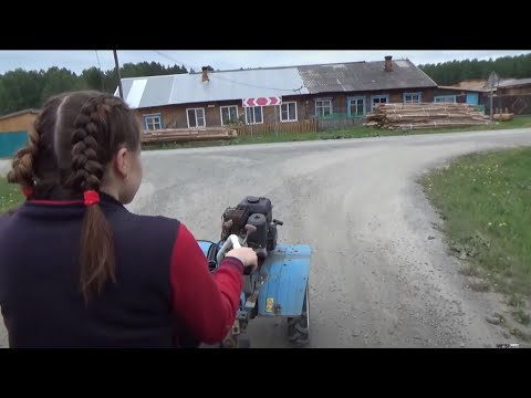 Видео: ПРИЧЕСКИ И ГОТОВКА НА ДЕНЬ РОЖДЕНИЯ НАСТИ. 23.05.20.