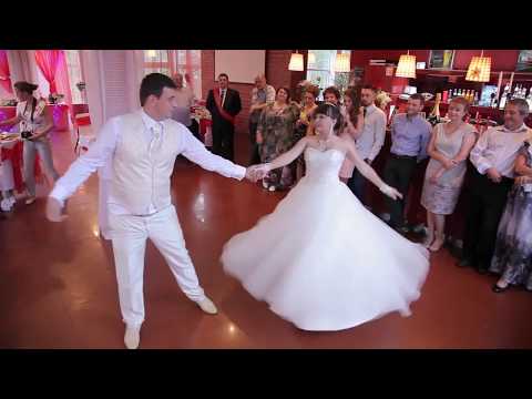 Видео: Свадебный танец Попурри / простой и легкий микс / Анна и Александр