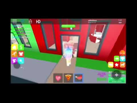 Видео: ИГРАЯ НА ROBLOX
