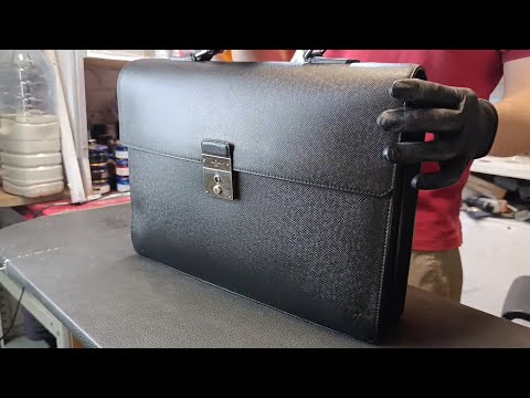 Видео: Repair and restoration Louis Vuitton / Ремонт и реставрация портфеля Louis Vuitton #shoesrepair