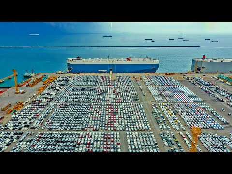 Видео: Как перевозят миллионы автомобилей? Гигантские суда - автовозы.