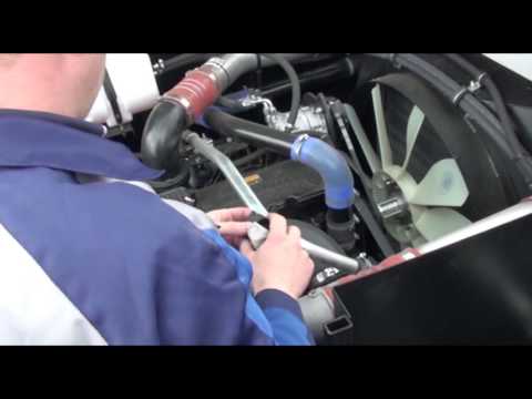 Видео: Acros-585 Acros-595 Plus видеоинструкция. Ежедневный осмотр моторной установки. Часть 1