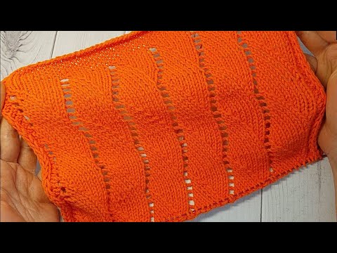 Видео: ОСТОРОЖНО узор спицами КОСИТ!!!  НЕЖНЫЙ и НАРЯДНЫЙ ажурный узор спицами по кругу для снуда, шапки...