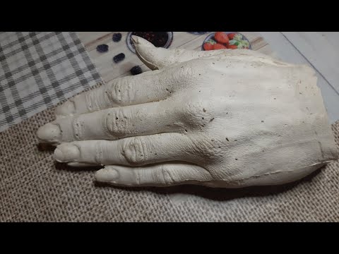 Видео: Гипсовая рука. Тестирую способ из интернета и мой. @Мастер Искусство и дизайн. ссылка в описании