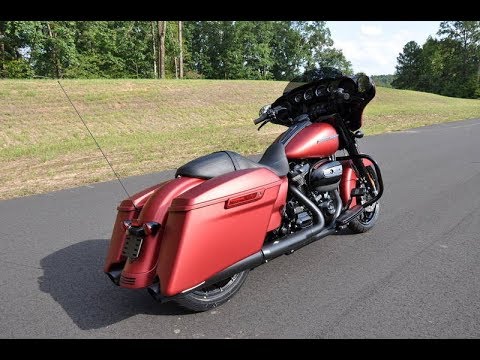 Видео: "Harley-Davidson STREET GLIDE". Моё мнение.