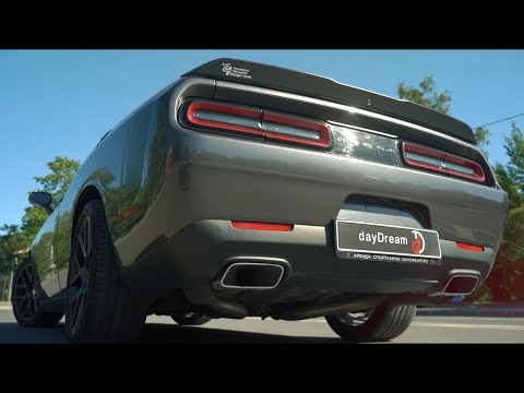 Видео: Идеальный и бессмысленный Dodge Challenger R/T