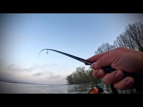 Видео: ОКУНЬ ПІШОВ НА НЕРЕСТ|РИБАЛКА НА СПІНІНГ|Shimano 23 Soare BB S80L-S