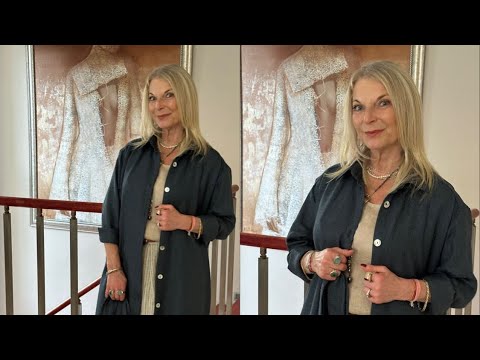 Видео: 🟦🟦БОГАТЫЙ СИНИЙ МОНОХРОМ ПАЛЬТО ПЛАТЬЯ КАРДИГАН ИНДИГО ШЕРСТЬ КАШЕМИР ШЕЛК ЗАКАЗАТЬ +37069823337/wa