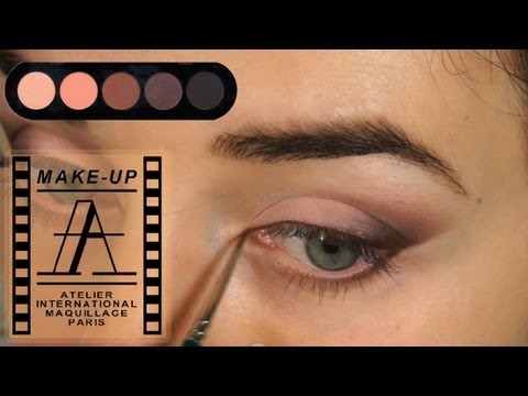 Видео: Макияж Кошачий глаз в карандашной технике | Cat's eye