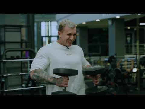 Видео: Качнули руки с Мишей VSolo #фитнес #бодибилдинг #тренировка #какнакачатьбицепс #тренировкарук #жим