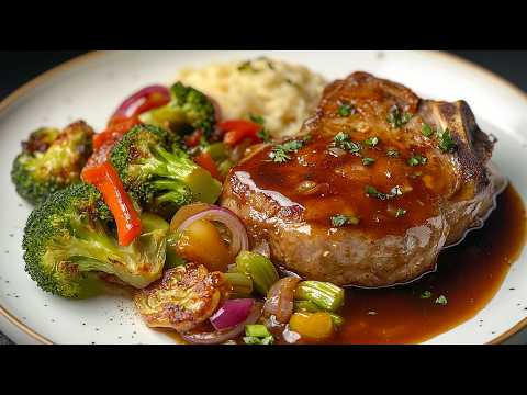 Видео: Мой секретный рецепт свиной отбивной лучше, чем в ресторане! Моей семье это нравится!