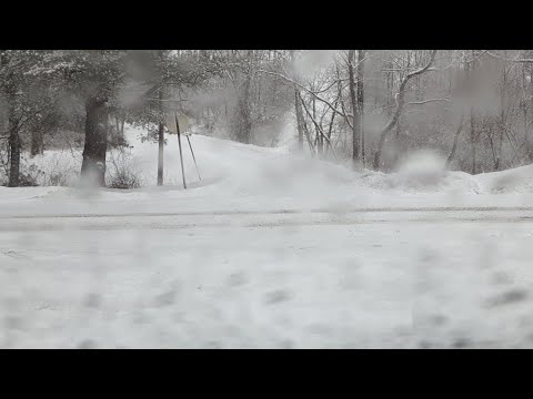 Видео: Chevy Trax 2020 года: тестируем! Первый выезд на снег! (И обзор, в общем-то!)