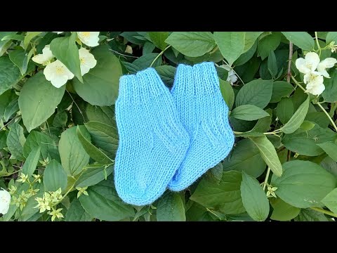 Видео: Носки с пяткой подкова. Мысок швом петля в петлю. Носки на 1 год.