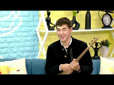 Видео: Акын, ырчы Ырыскелди Калыбек уулу Таң-шооладан төккөндө