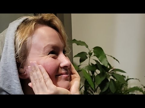 Видео: Мини-Мукбанг, едим на балконе | Just Chatting
