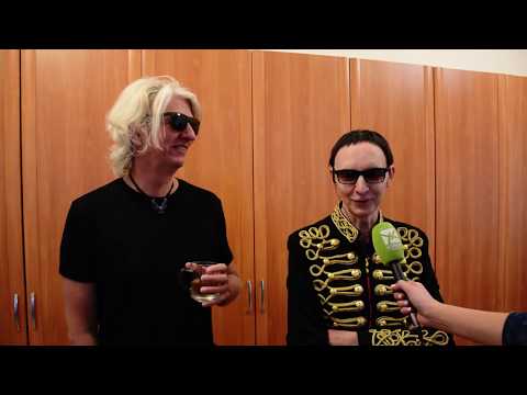 Видео: Интервью с группой "Пикник" в Караганде