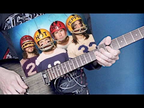 Видео: Как играть рифф RHCP - Can't Stop на гитаре