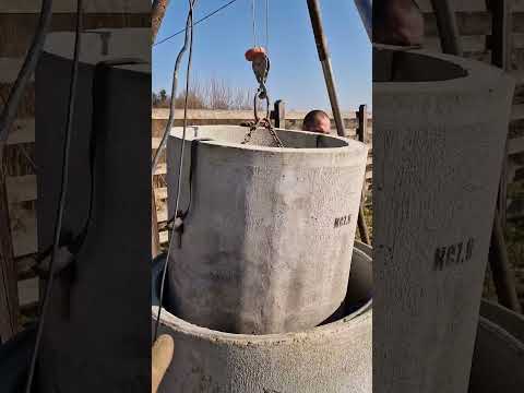 Видео: Углубление колодца кольцом меньшего диаметра в Калининграде тел. 40-11-36