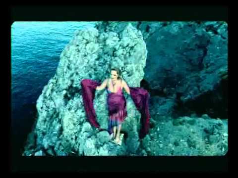 Видео: Лариса Долина - Цветы под снегом