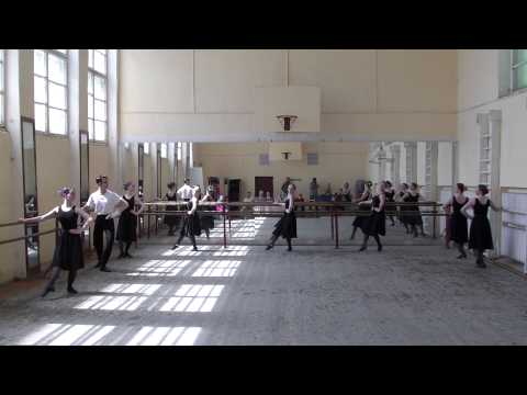 Видео: СГИИ 2015.06.05. Народный танец 2 курс, гр. 2-06