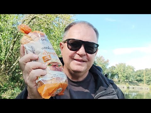 Видео: Рыба бросается на это! Самая бюджетная и уловистая насадка! Рыбалка осенью.