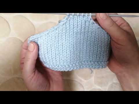 Видео: Как убавить петли в пройме без ступенчатого края.