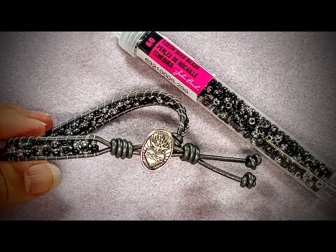 Видео: Мастер-класс по плетению кожаного браслета с использованием бусин 6/0 от John Bead