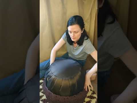 Видео: Показываю секреты вязаного пуфа