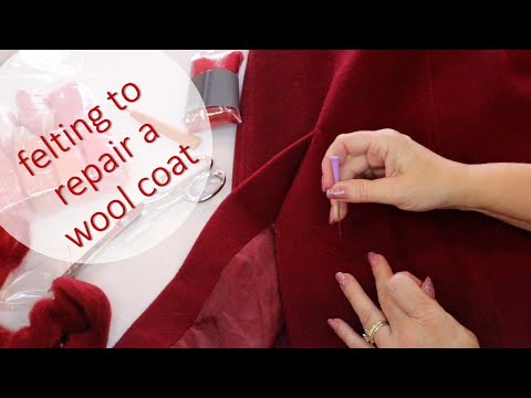 Видео: Ремонт шерстяного пальто методом валяния