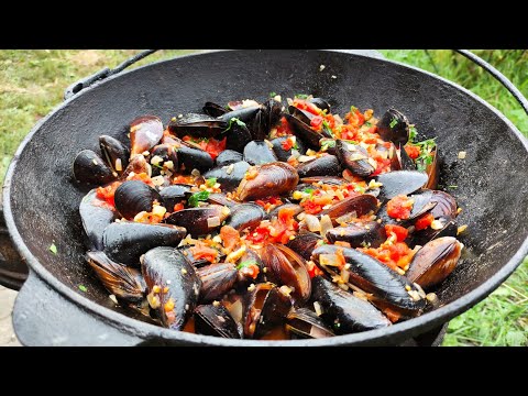 Видео: ЧЕРНОМОРСКИЕ МИДИИ В ТОМАТНОМ СОУСЕ