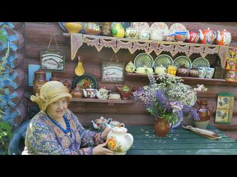 Видео: Блог. Дачная жизнь. Моя небольшая коллекция керамики (вместо витрины на полках).