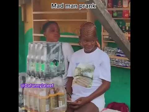 Видео: Шутка сумасшедшего 😂 #triendigprank #смешно #ghostprank #trendingshorts #смешнаяшутка