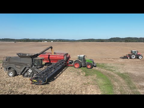 Видео: Два Fendt: Massey Ferguson и John Deere на одном поле